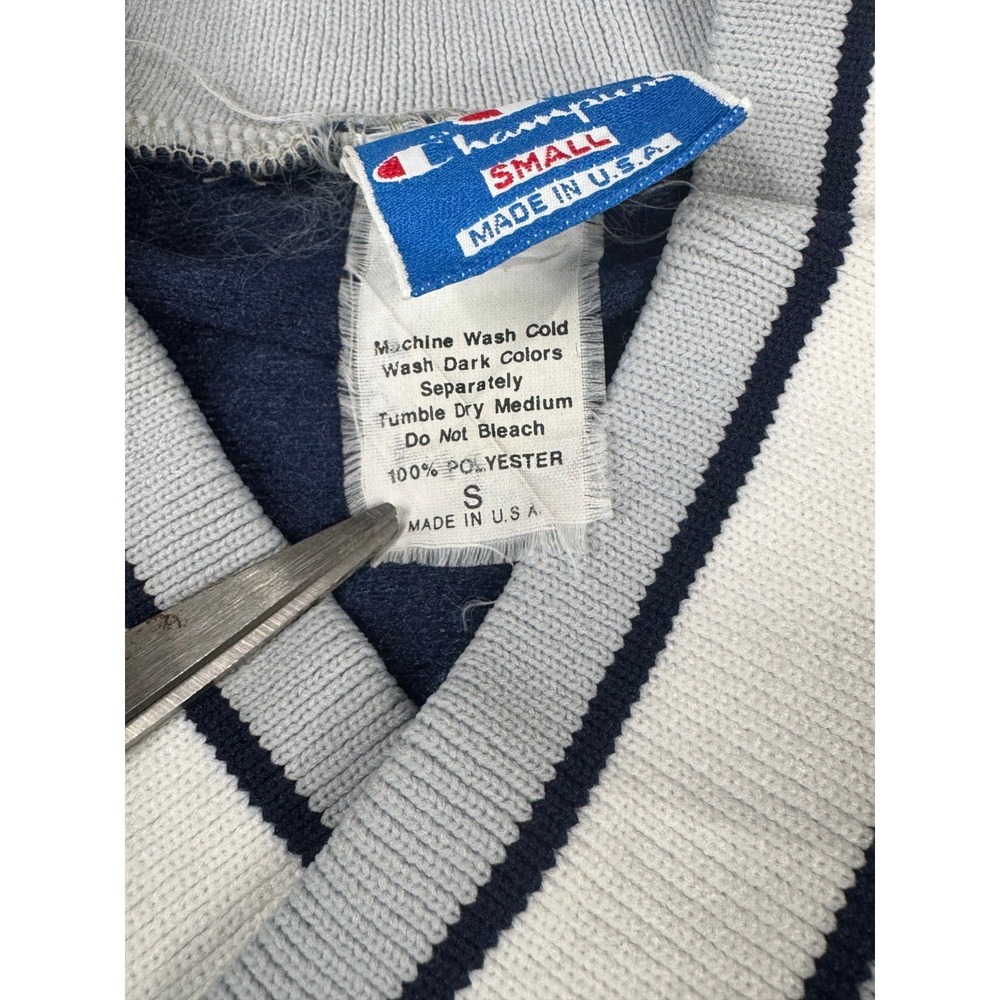Vintage Champion USA V-Neck Pullover Windbreaker Navy White Trim Size Small 90s - Picture 5 of 16